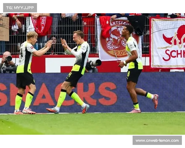 拜仁积分优势缩至3分，多特蒙德连胜施压德甲争冠格局